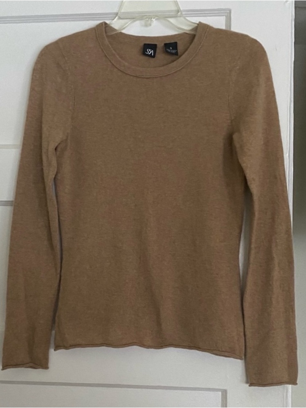 FA Camel Crewneck Long-Sleeve Top
